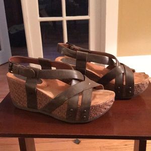 Bussola Frida wedges